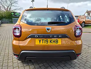 Used 2019 Dacia Duster Essential Desert Orange - Interior and Exterior details 5