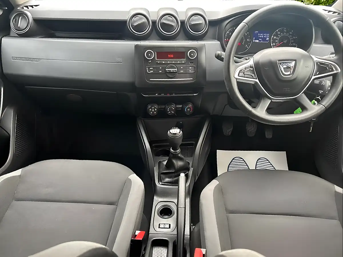Used 2019 Dacia Duster Essential Grey - Interior and Exterior details 11
