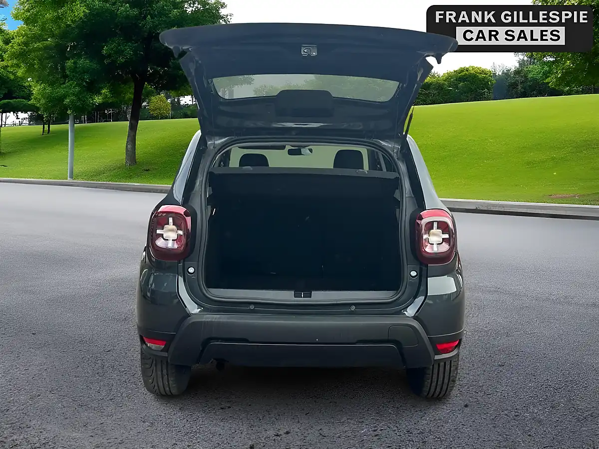 Used 2019 Dacia Duster Essential Grey - Interior and Exterior details 12