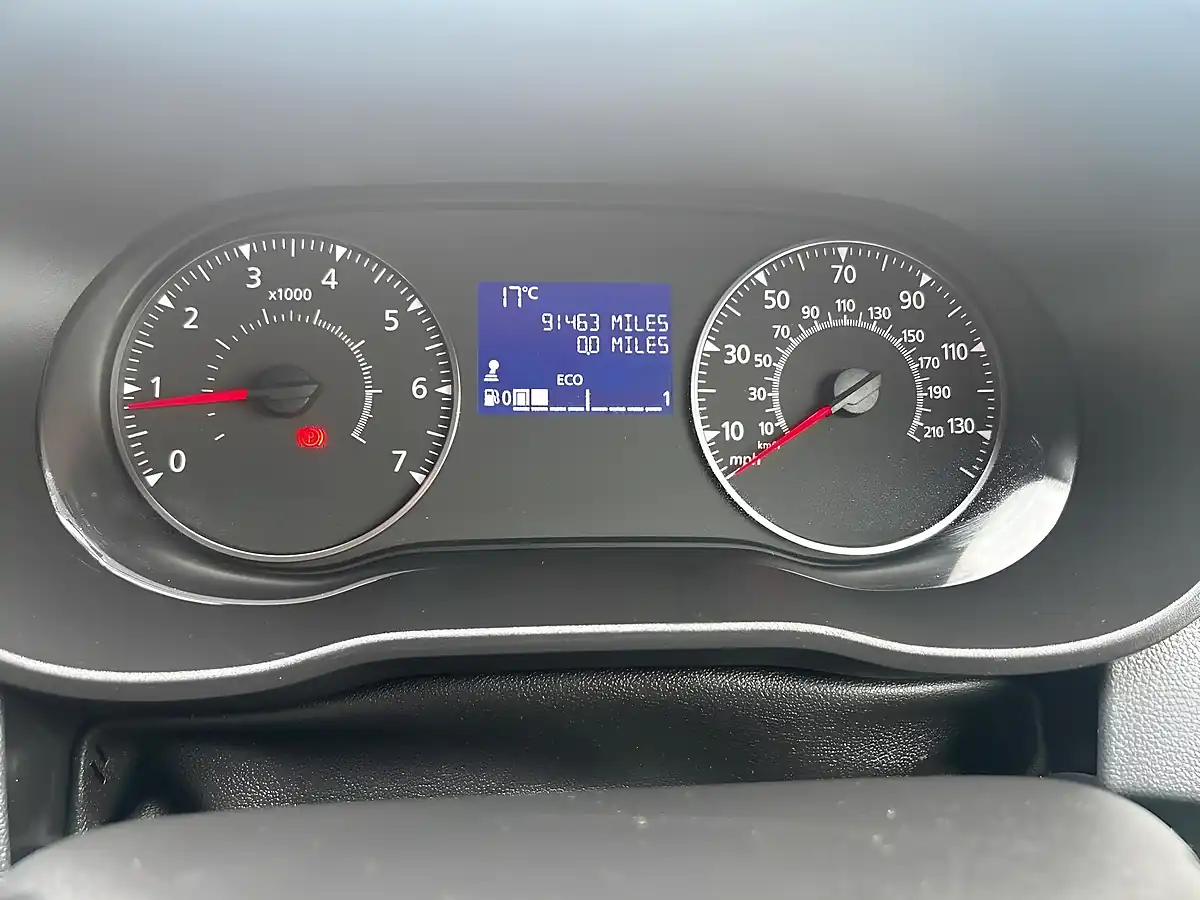Used 2019 Dacia Duster Essential Grey - Interior and Exterior details 16
