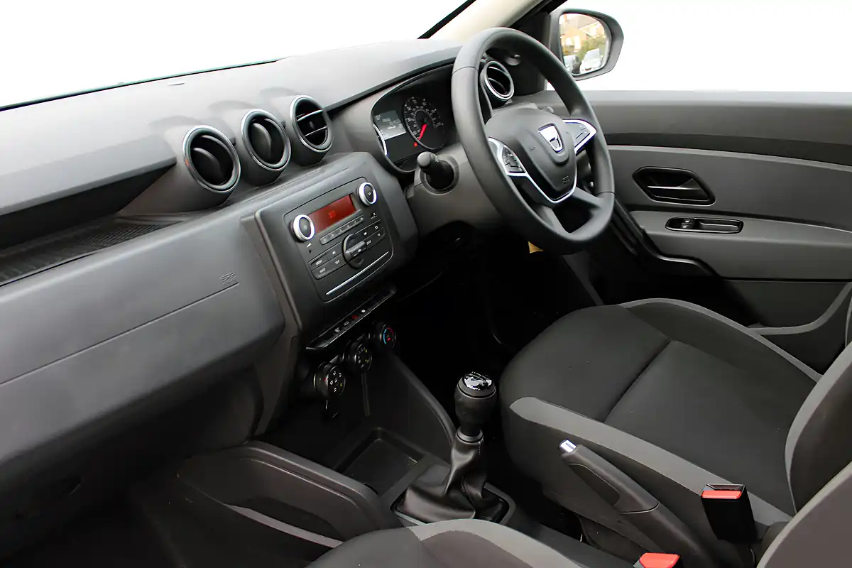 Used 2019 Dacia Duster Essential White - Interior and Exterior details 14