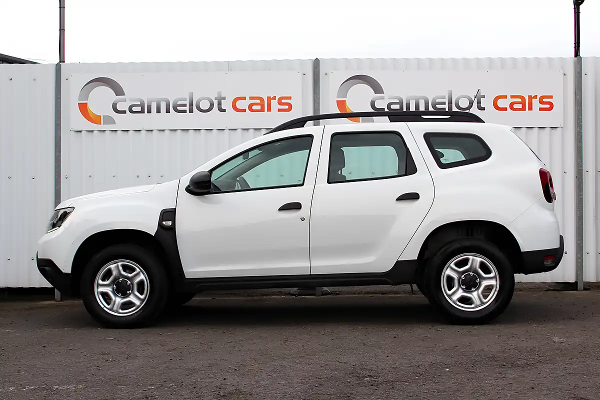 Used 2019 Dacia Duster Essential White - Interior and Exterior details 4