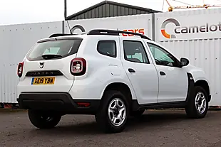 Used 2019 Dacia Duster Essential White - Interior and Exterior details 7