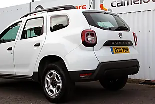 Used 2019 Dacia Duster Essential White - Interior and Exterior details 9