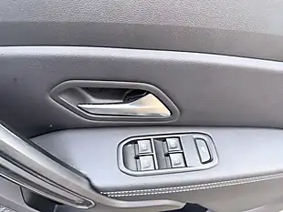 Used 2019 Dacia Duster Prestige Black - Interior and Exterior details 18