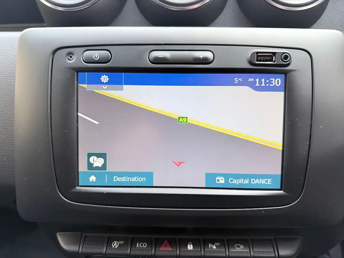 Used 2019 Dacia Duster Prestige Black - Interior and Exterior details 19