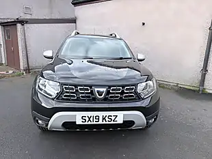 Used 2019 Dacia Duster Prestige Black - Interior and Exterior details 2