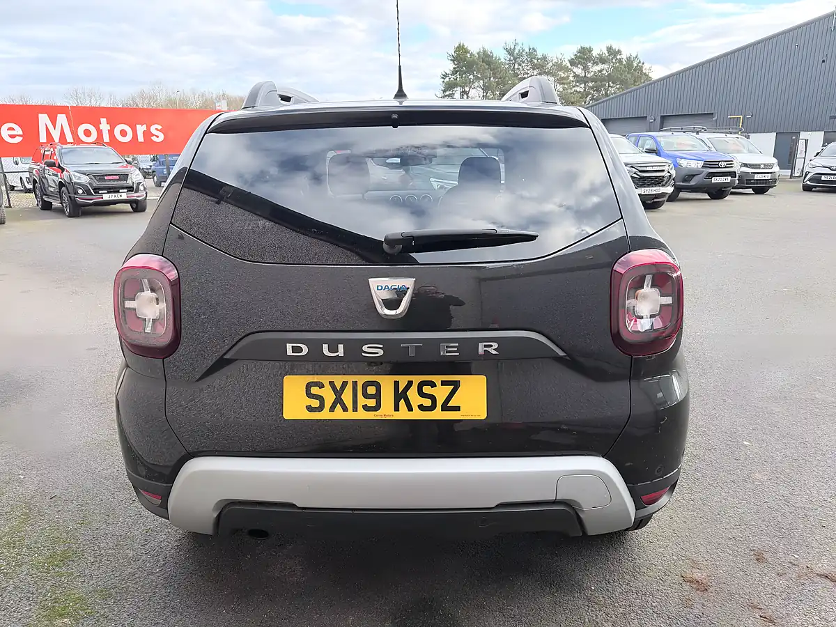 Used 2019 Dacia Duster Prestige Black - Interior and Exterior details 6
