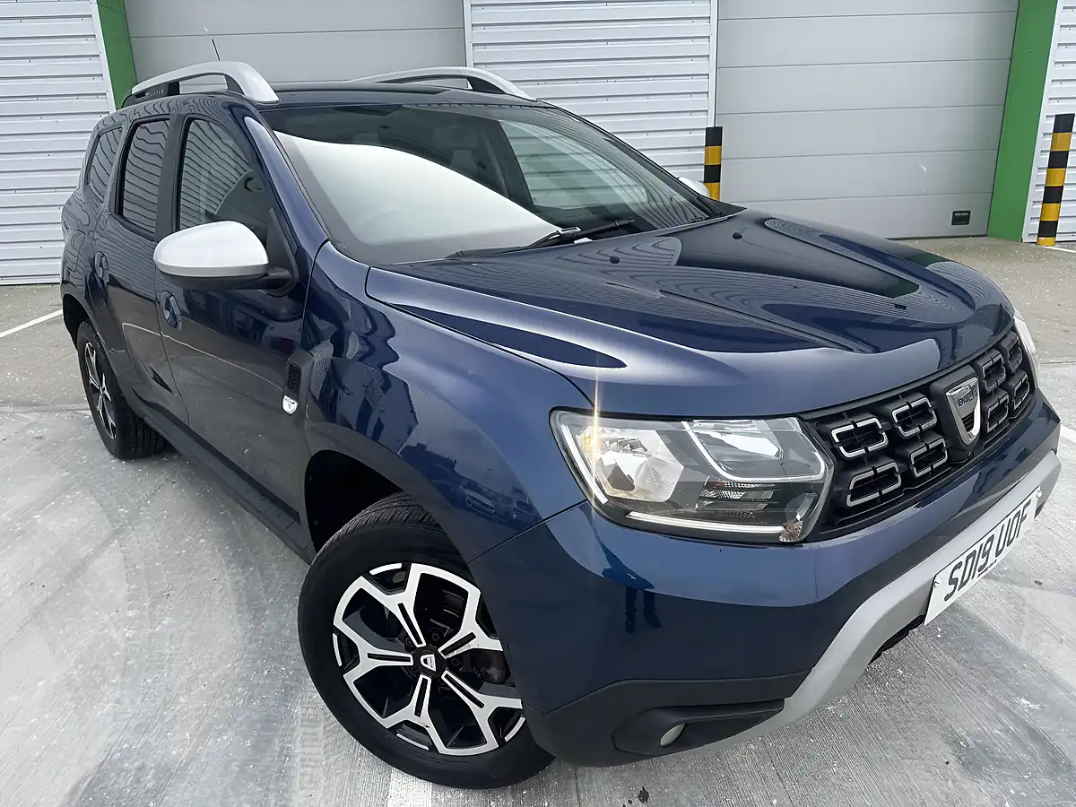 Used 2019 Dacia Duster Prestige Blue - Interior and Exterior details 2