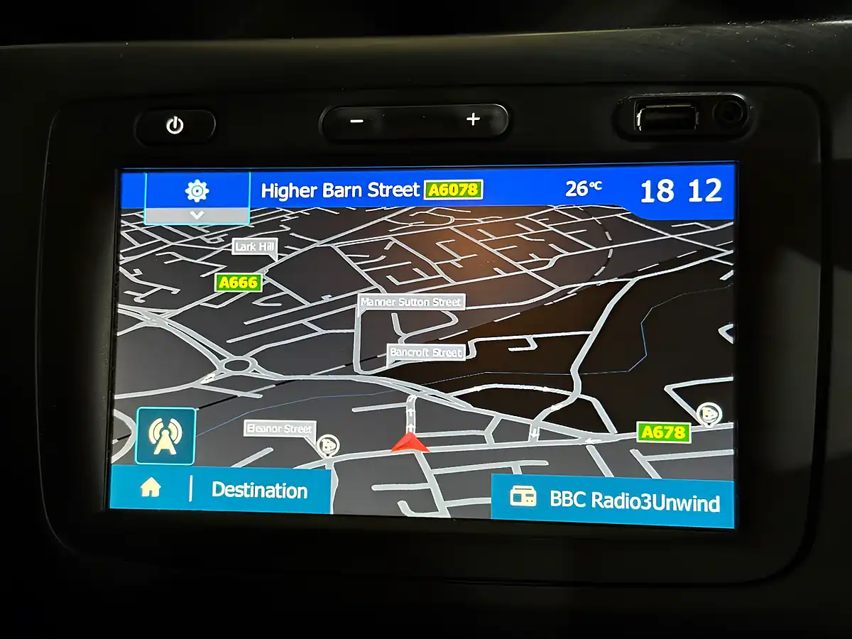 Used 2019 Dacia Duster Prestige Brown - Interior and Exterior details 12