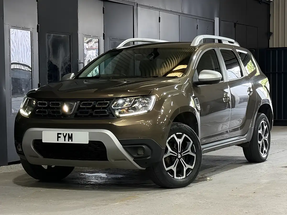 Used 2019 Dacia Duster Prestige Brown - Interior and Exterior details 19
