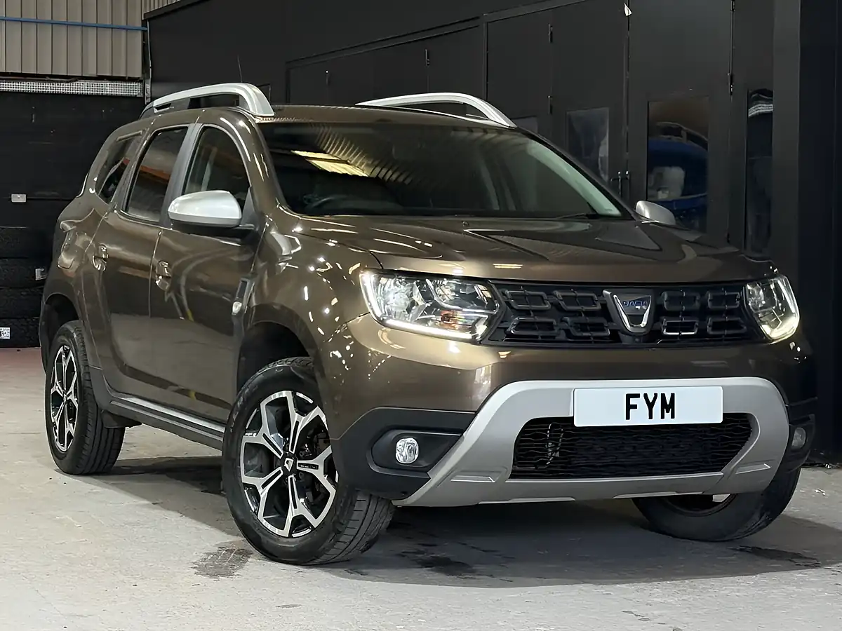 Used 2019 Dacia Duster Prestige Brown - Interior and Exterior details 3