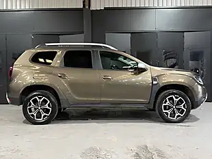 Used 2019 Dacia Duster Prestige Brown - Interior and Exterior details 4