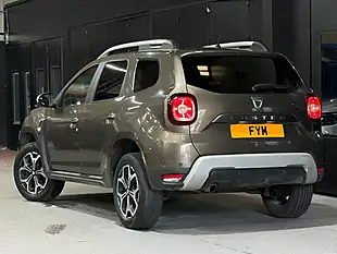 Used 2019 Dacia Duster Prestige Brown - Interior and Exterior details 5