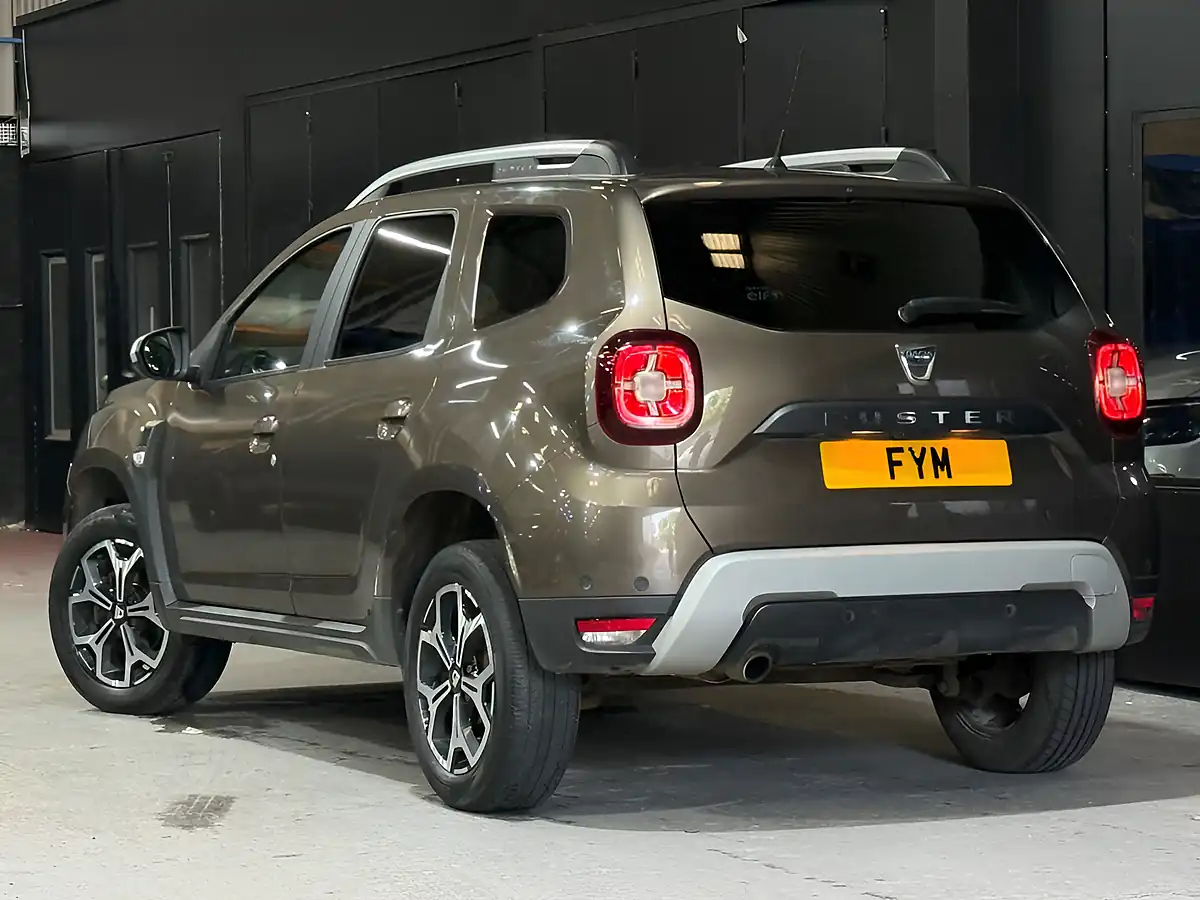 Used 2019 Dacia Duster Prestige Brown - Interior and Exterior details 5