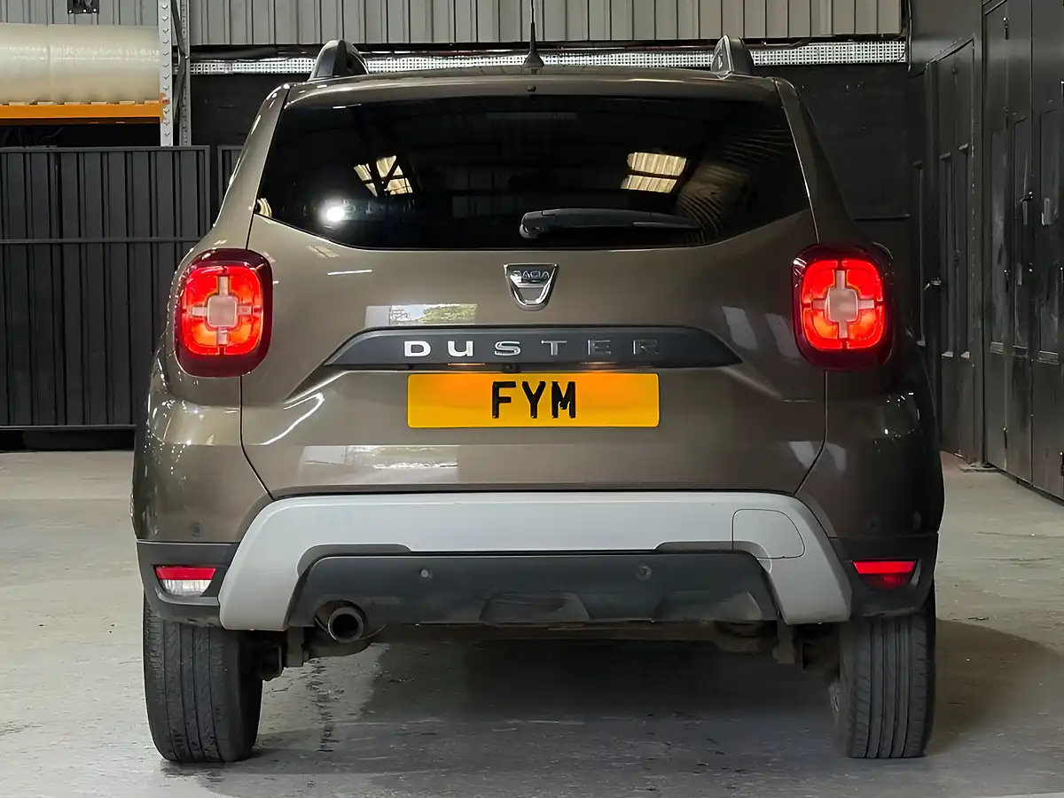 Used 2019 Dacia Duster Prestige Brown - Interior and Exterior details 7