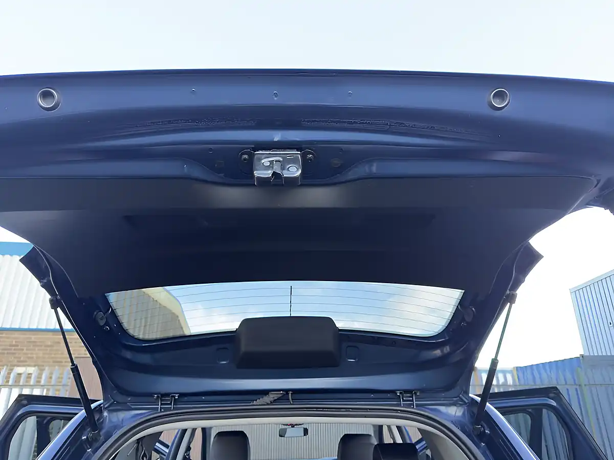 Used 2019 Dacia Duster Prestige Cosmos Blue - Interior and Exterior details 13
