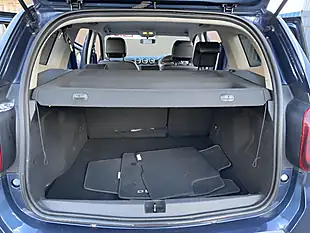 Used 2019 Dacia Duster Prestige Cosmos Blue - Interior and Exterior details 14