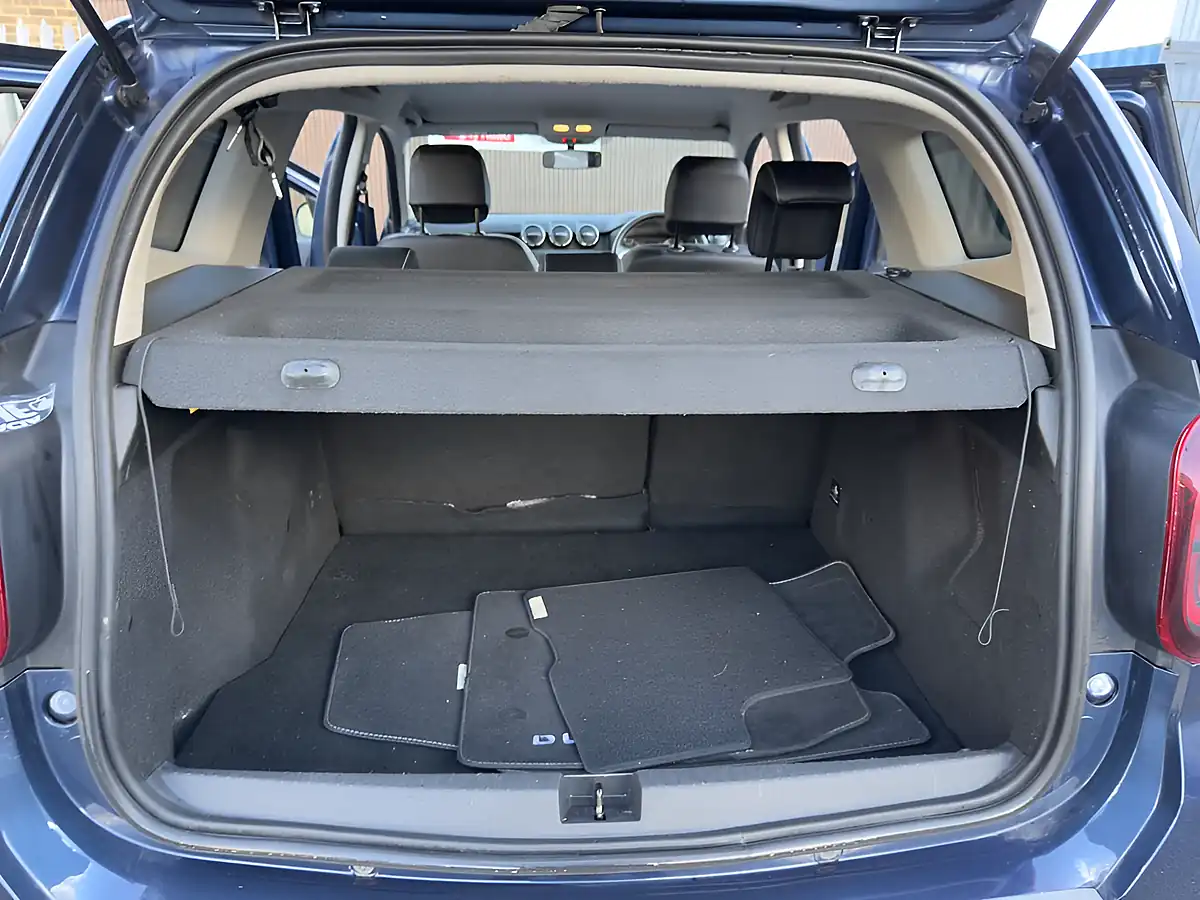 Used 2019 Dacia Duster Prestige Cosmos Blue - Interior and Exterior details 14