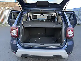 Used 2019 Dacia Duster Prestige Cosmos Blue - Interior and Exterior details 15