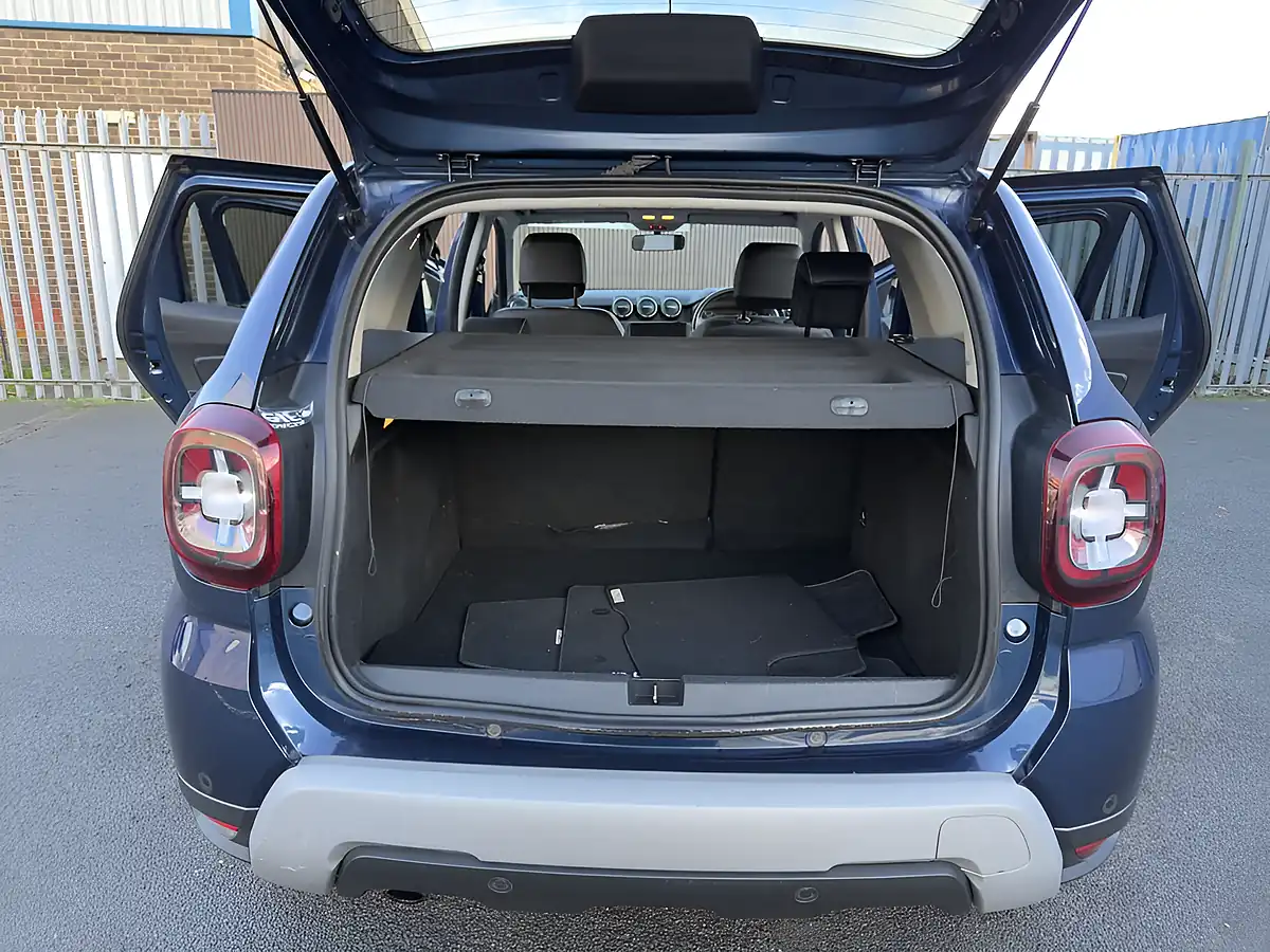 Used 2019 Dacia Duster Prestige Cosmos Blue - Interior and Exterior details 15