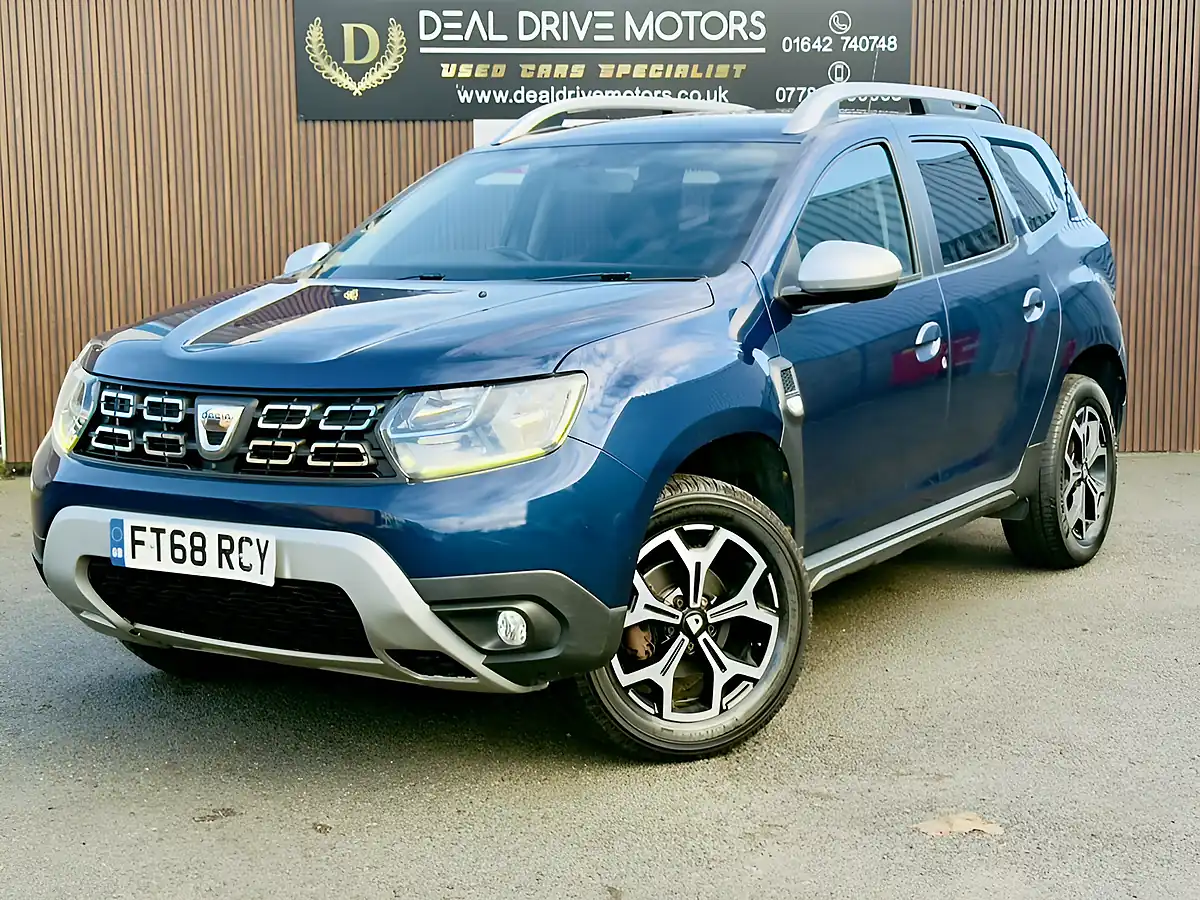Used 2019 Dacia Duster Prestige Cosmos Blue - Interior and Exterior details 3