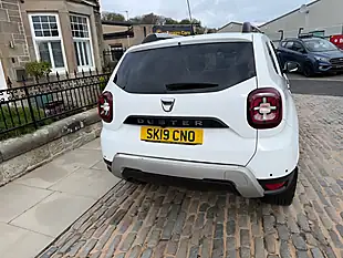 Used 2019 Dacia Duster Prestige Glacier White - Interior and Exterior details 10