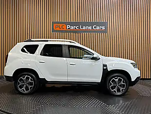 Used 2019 Dacia Duster Prestige Glacier White - Interior and Exterior details 2