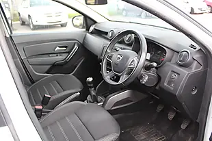 Used 2019 Dacia Duster Prestige White - Interior and Exterior details 2