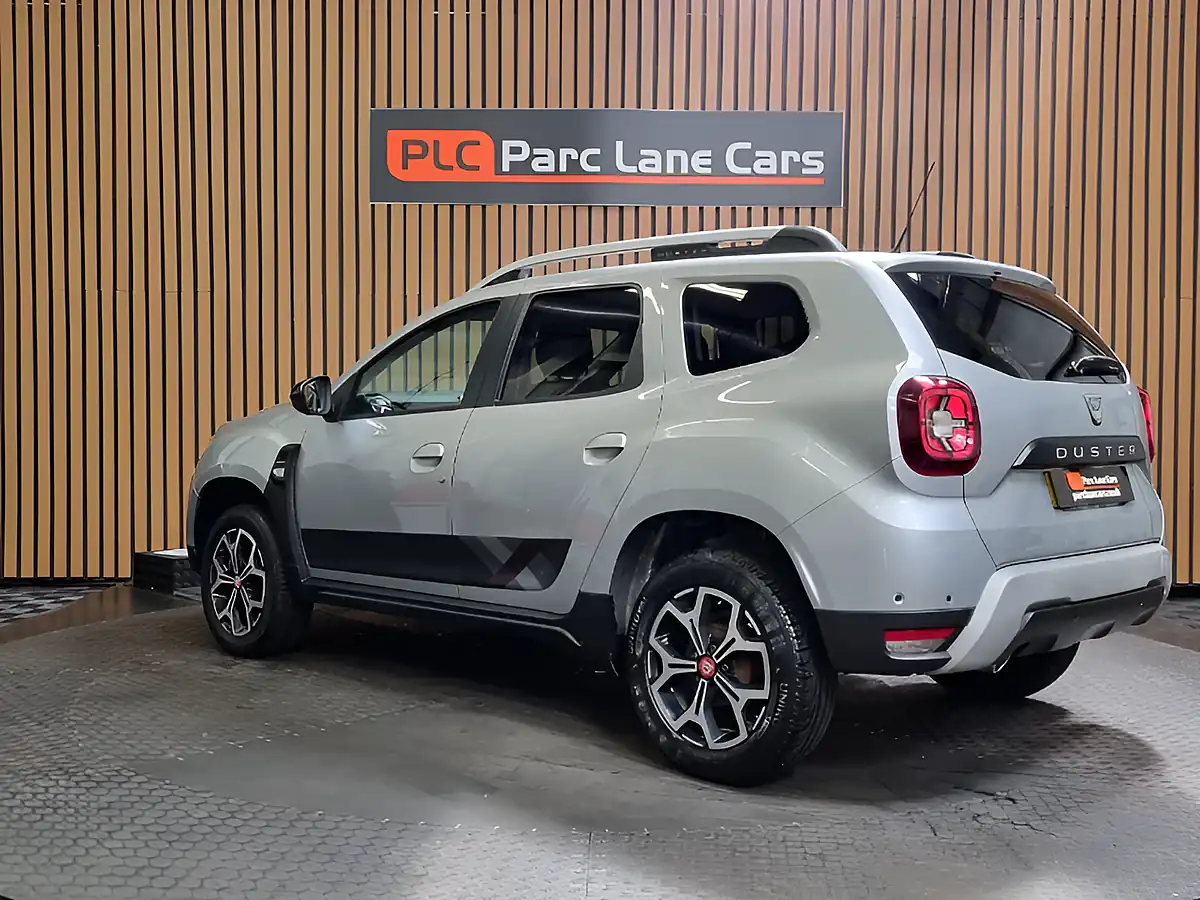 Used 2019 Dacia Duster Techroad Highland Grey - Interior and Exterior details 10