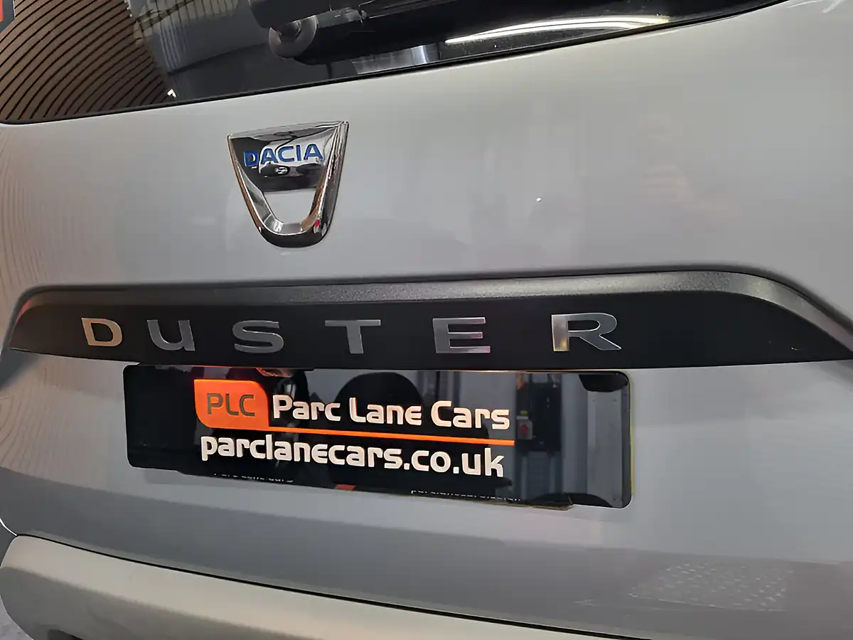 Used 2019 Dacia Duster Techroad Highland Grey - Interior and Exterior details 18