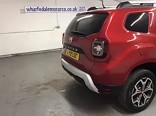 Used 2019 Dacia Duster Techroad Red - Interior and Exterior details 15