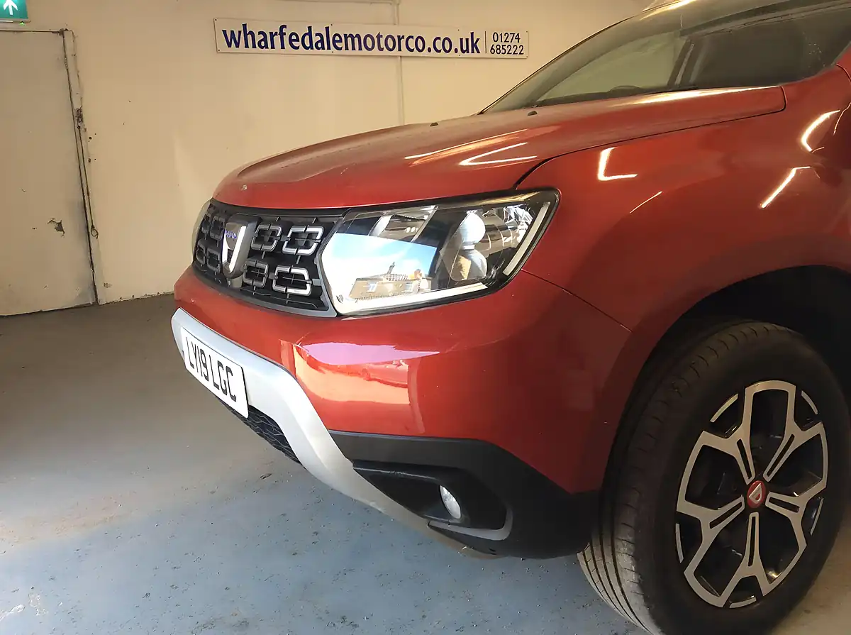 Used 2019 Dacia Duster Techroad Red - Interior and Exterior details 16