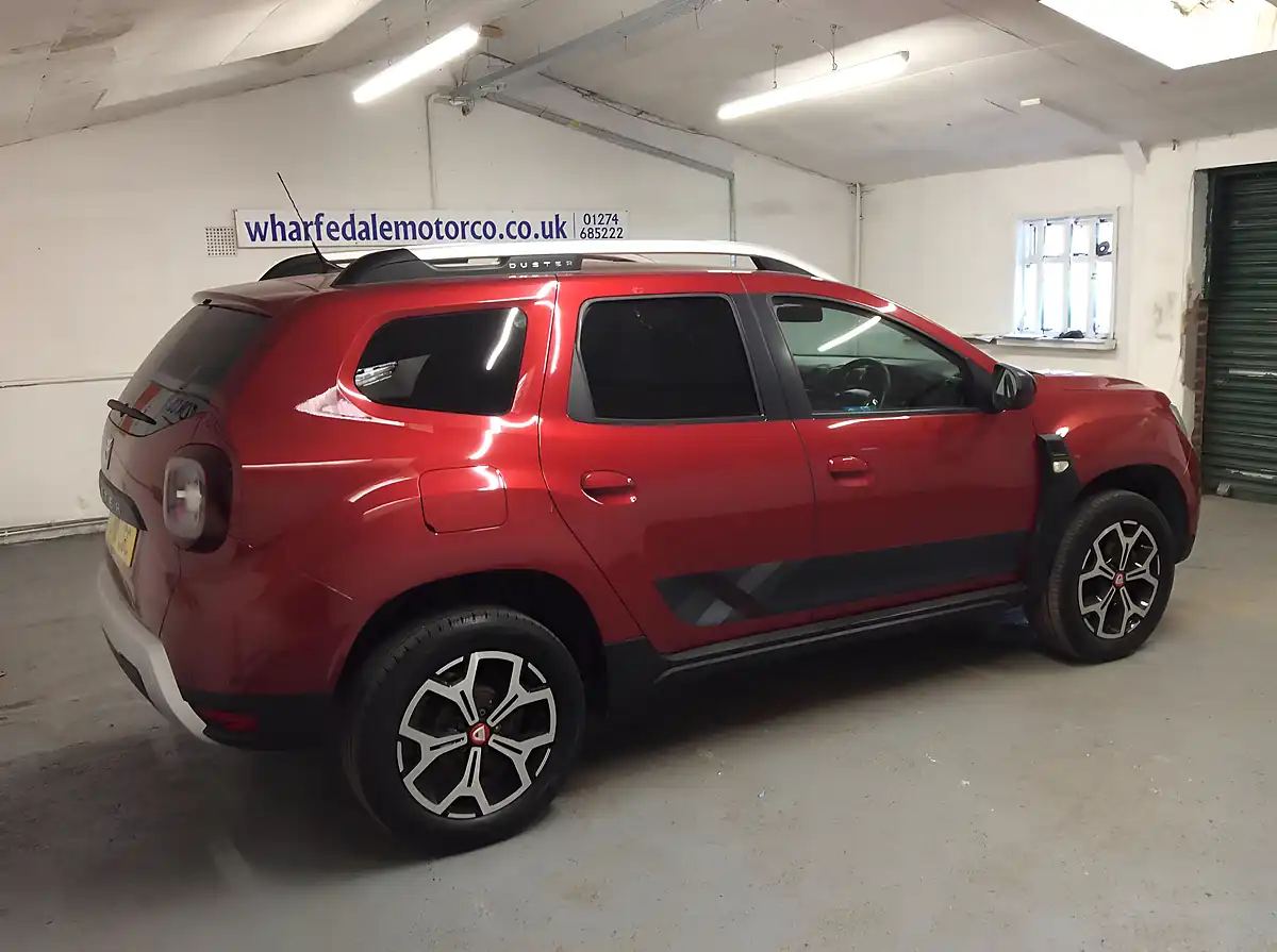 Used 2019 Dacia Duster Techroad Red - Interior and Exterior details 6