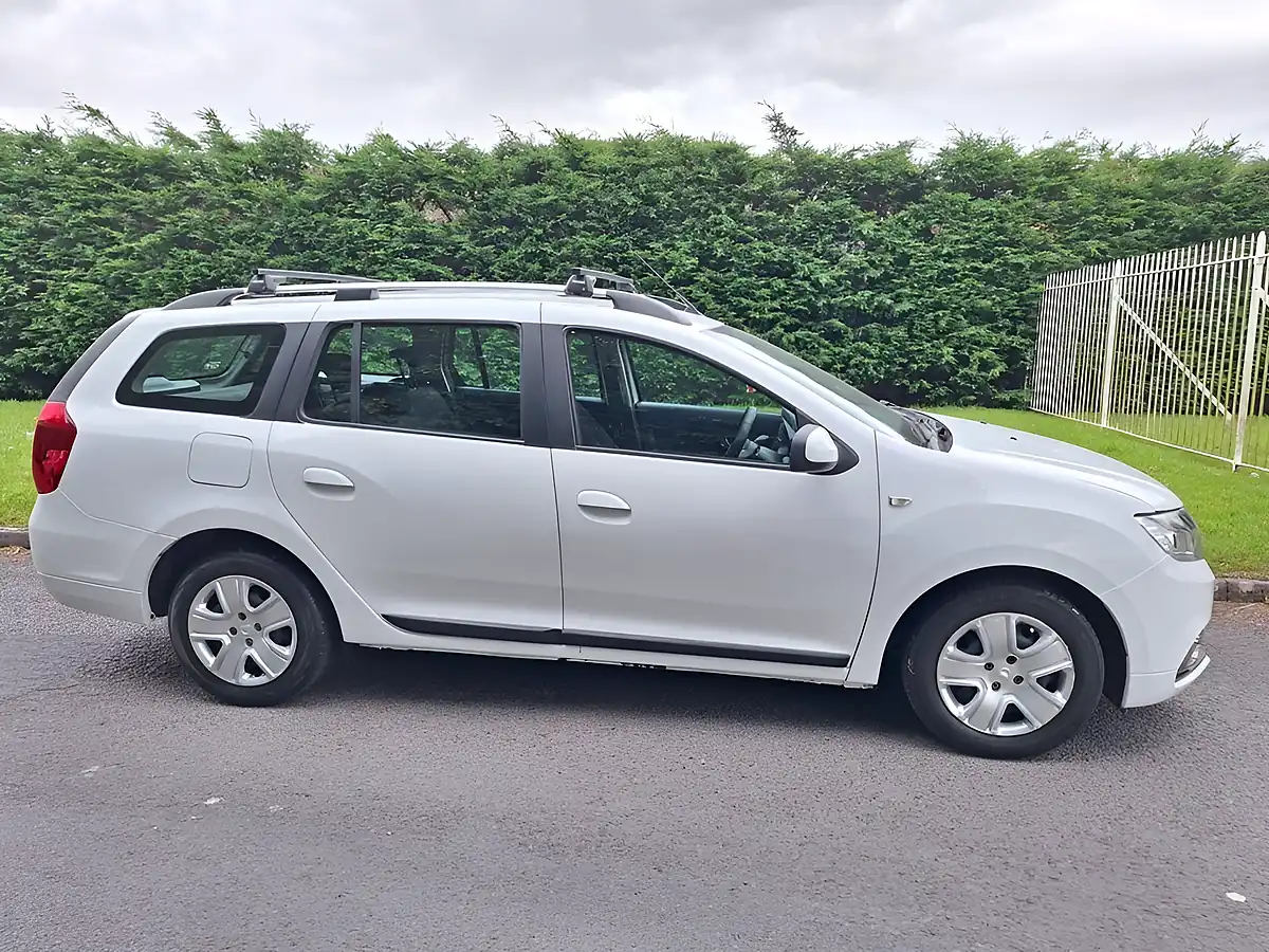 Used 2019 Dacia Logan Mcv Comfort White - Interior and Exterior details 3