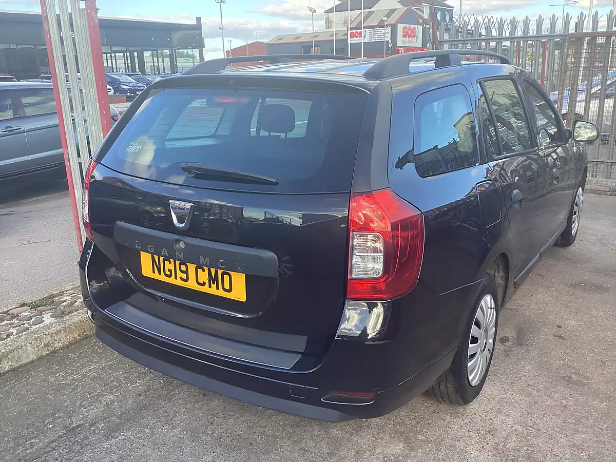 Used 2019 Dacia Logan Mcv Essential Black - Interior and Exterior details 6
