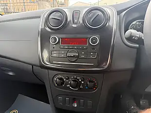 Used 2019 Dacia Logan Mcv Essential Red - Interior and Exterior details 17