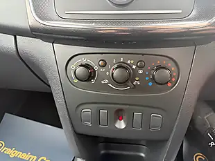 Used 2019 Dacia Logan Mcv Essential Red - Interior and Exterior details 20