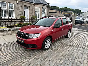 Used 2019 Dacia Logan Mcv Essential Red - Interior and Exterior details 3