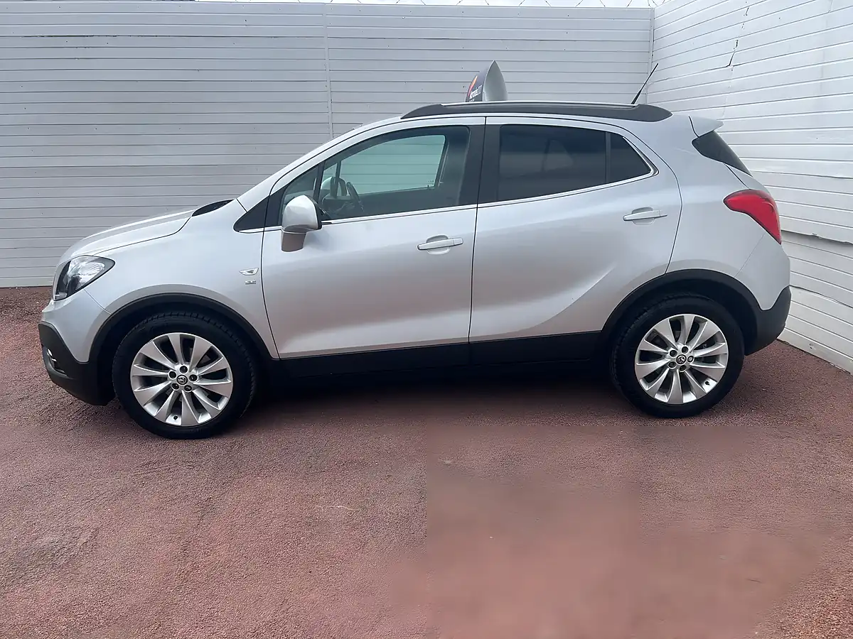 Used 2019 Dacia Logan Mcv Stepway Comfort Navy - Interior and Exterior details 7