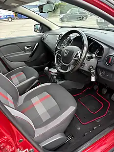 Used 2019 Dacia Logan Mcv Stepway Techroad Red - Interior and Exterior details 10