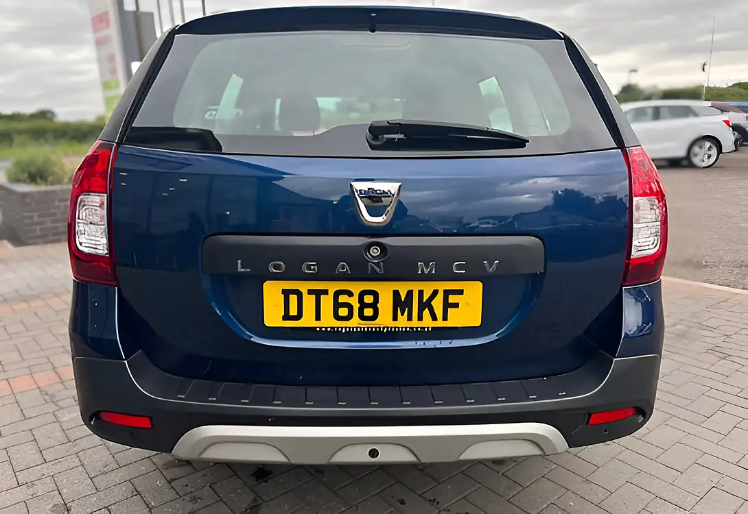 Used 2019 Dacia Logan Stepway Comfort Cosmos Blue - Interior and Exterior details 12