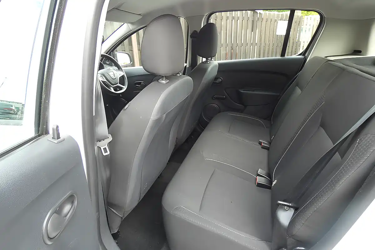 Used 2019 Dacia Sandero Access Glacier White - Interior and Exterior details 14