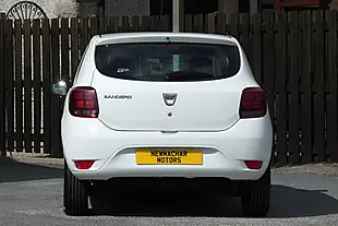 Used 2019 Dacia Sandero Access Glacier White - Interior and Exterior details 3