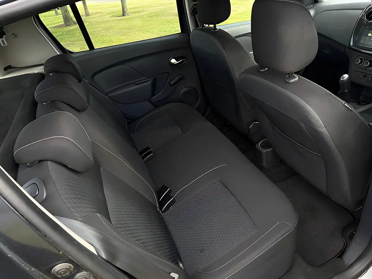 Used 2019 Dacia Sandero Comfort Grey - Interior and Exterior details 11