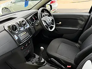 Used 2019 Dacia Sandero Comfort Grey - Interior and Exterior details 13