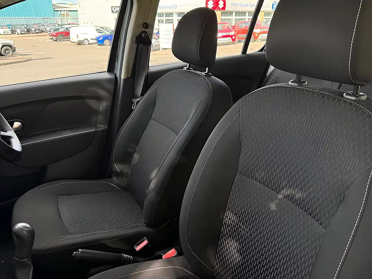 Used 2019 Dacia Sandero Comfort Grey - Interior and Exterior details 14