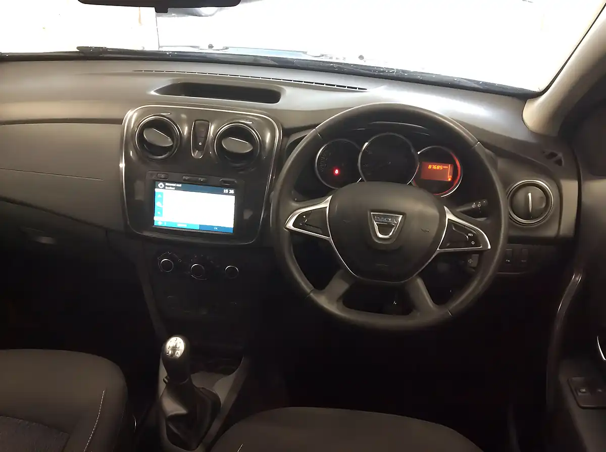 Used 2019 Dacia Sandero Comfort Grey - Interior and Exterior details 20