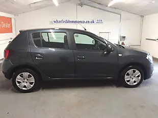Used 2019 Dacia Sandero Comfort Grey - Interior and Exterior details 5