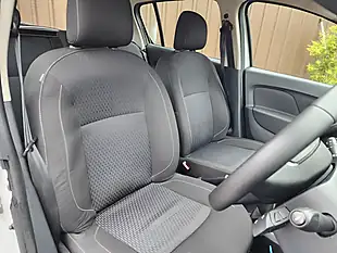 Used 2019 Dacia Sandero Comfort White - Interior and Exterior details 6